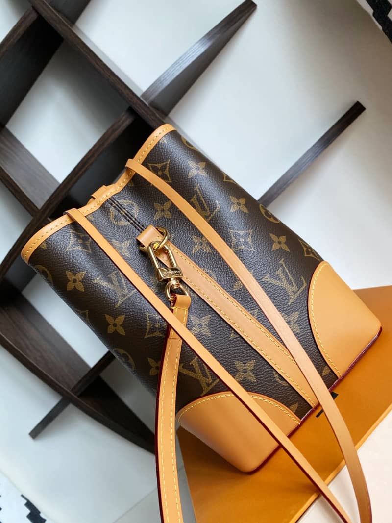 Louis Vuitton Monogram Canvas Replica Bucket Bag M45550