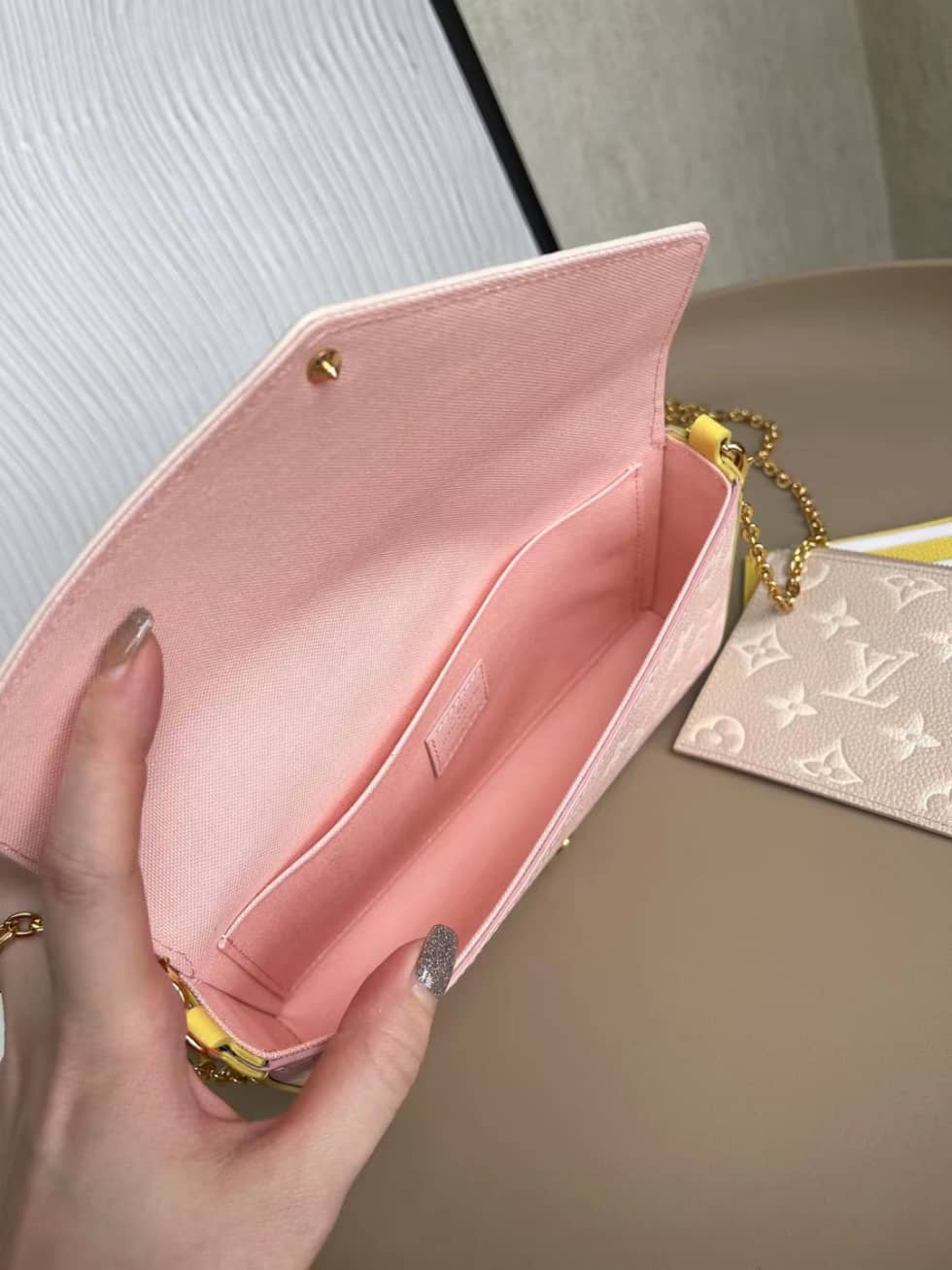 Louis Vuitton Pochette Felicie Monogram Empreinte Pink Beige M81359 Replica