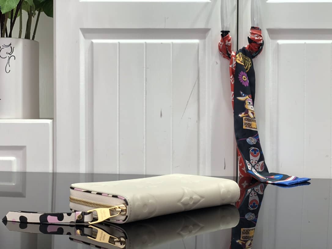 Louis Vuitton Monogram Empreinte Leather with Animal-Print Zippy Wallet Replica White M80680