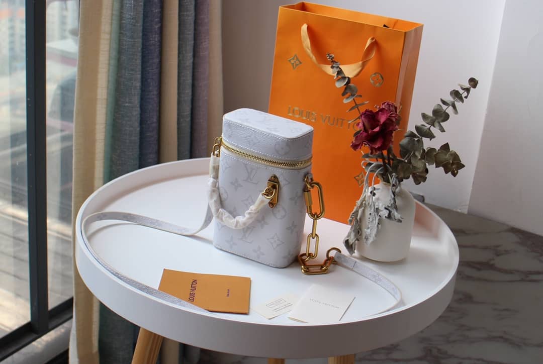 Louis Vuitton Epi Leather Chalk Nano Replica Bucket Bag M61112