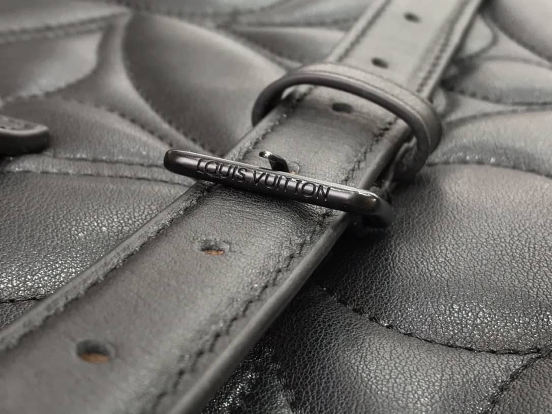 Luxury Mens Leather Logo Chain Tote