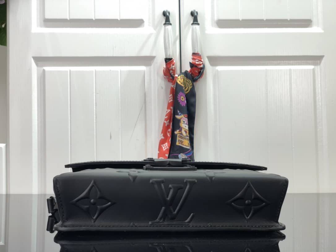 Louis Vuitton Ambassadeur Monogram PM Replica Crossbody Bag M58711