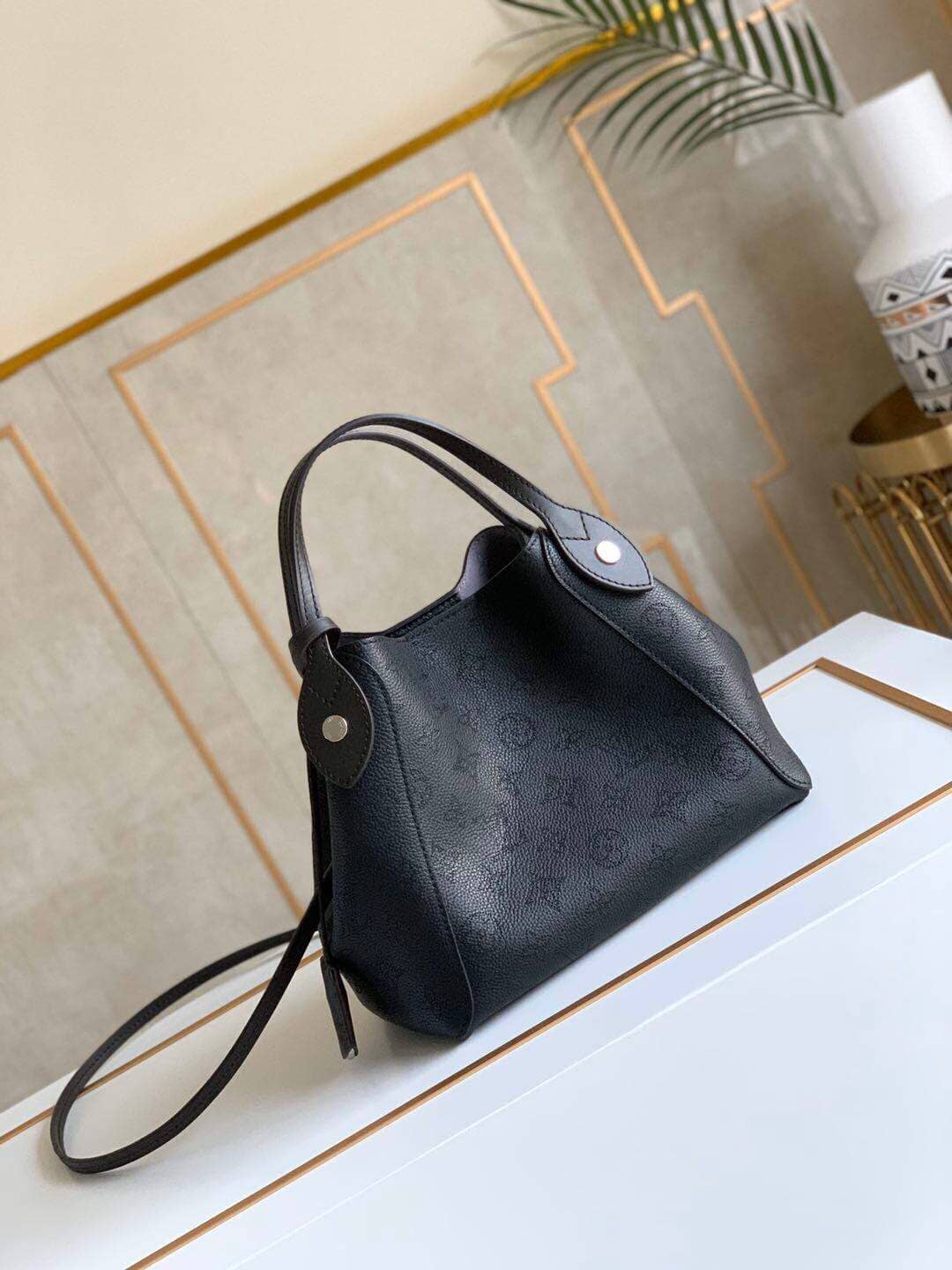 Louis Vuitton Mahina Hina PM Leather Tote Replica Black M54353