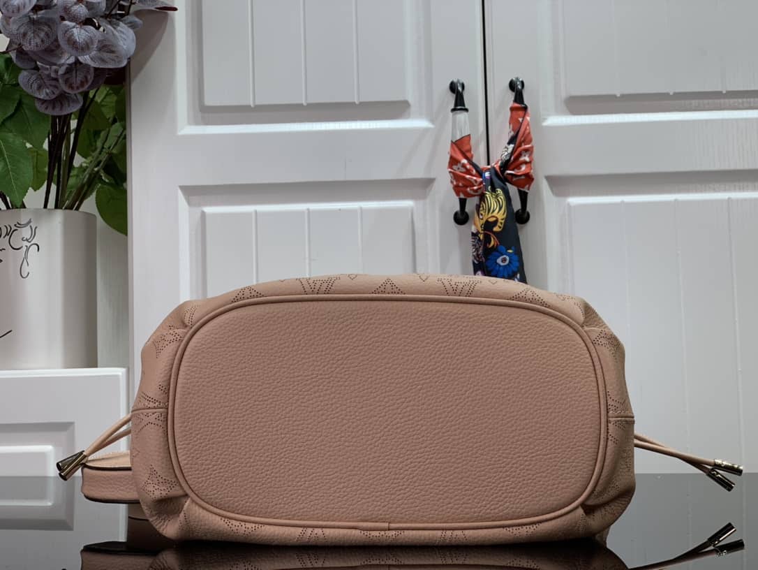 Louis Vuitton Bella Mahina Magnolia Leather Replica Bag M57068 Pink