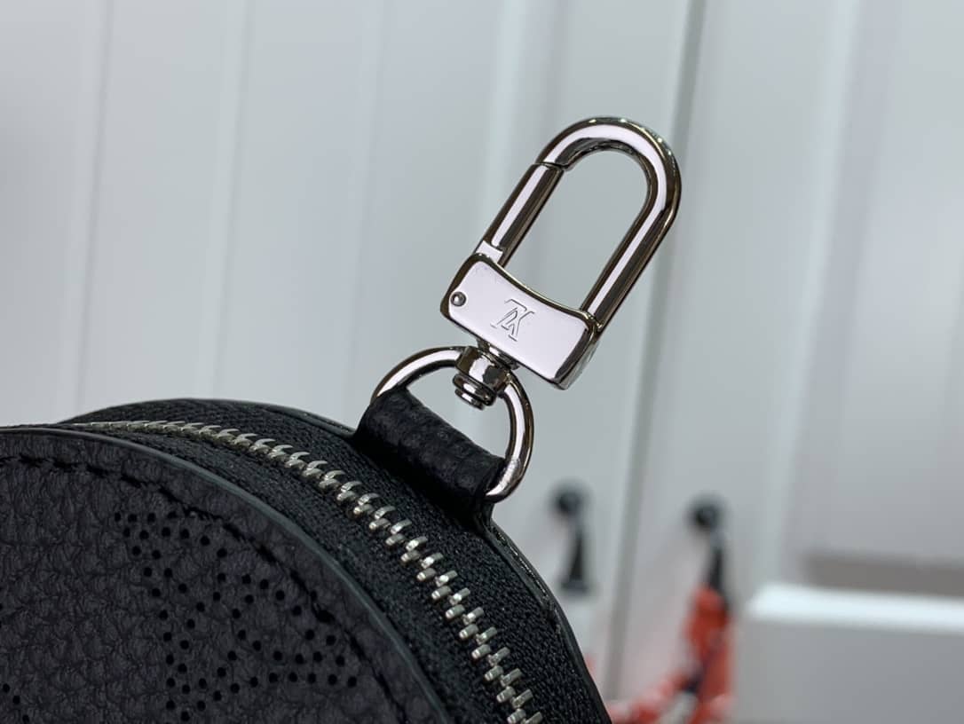 Louis Vuitton Bella Mahina Magnolia Leather Replica Bag M57068 Black