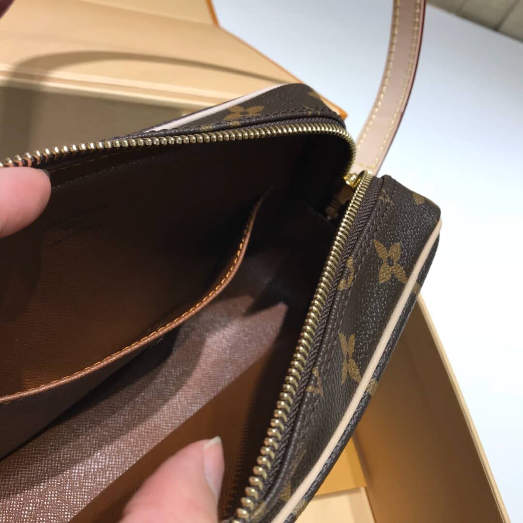 Louis Vuitton Cite Pochette Monogram Canvas Replica Bag