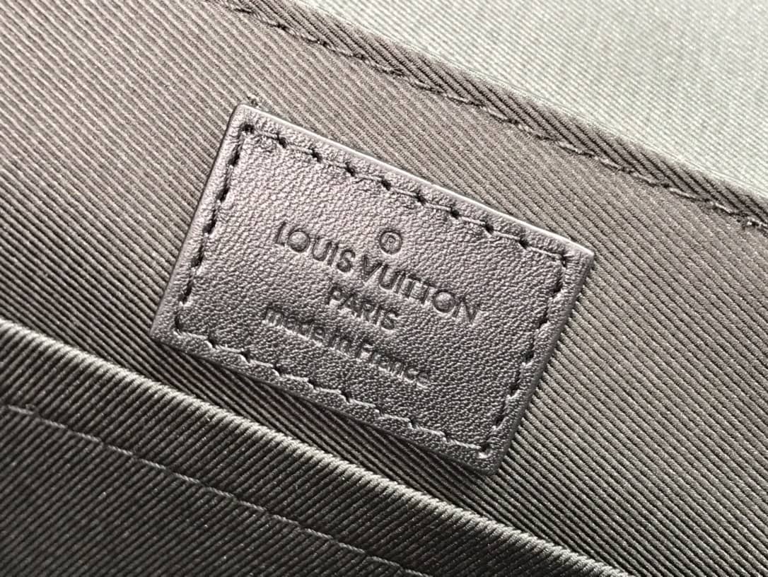 Louis Vuitton Taurillon Monogram Leather Trunk Messenger Bag Replica M57726