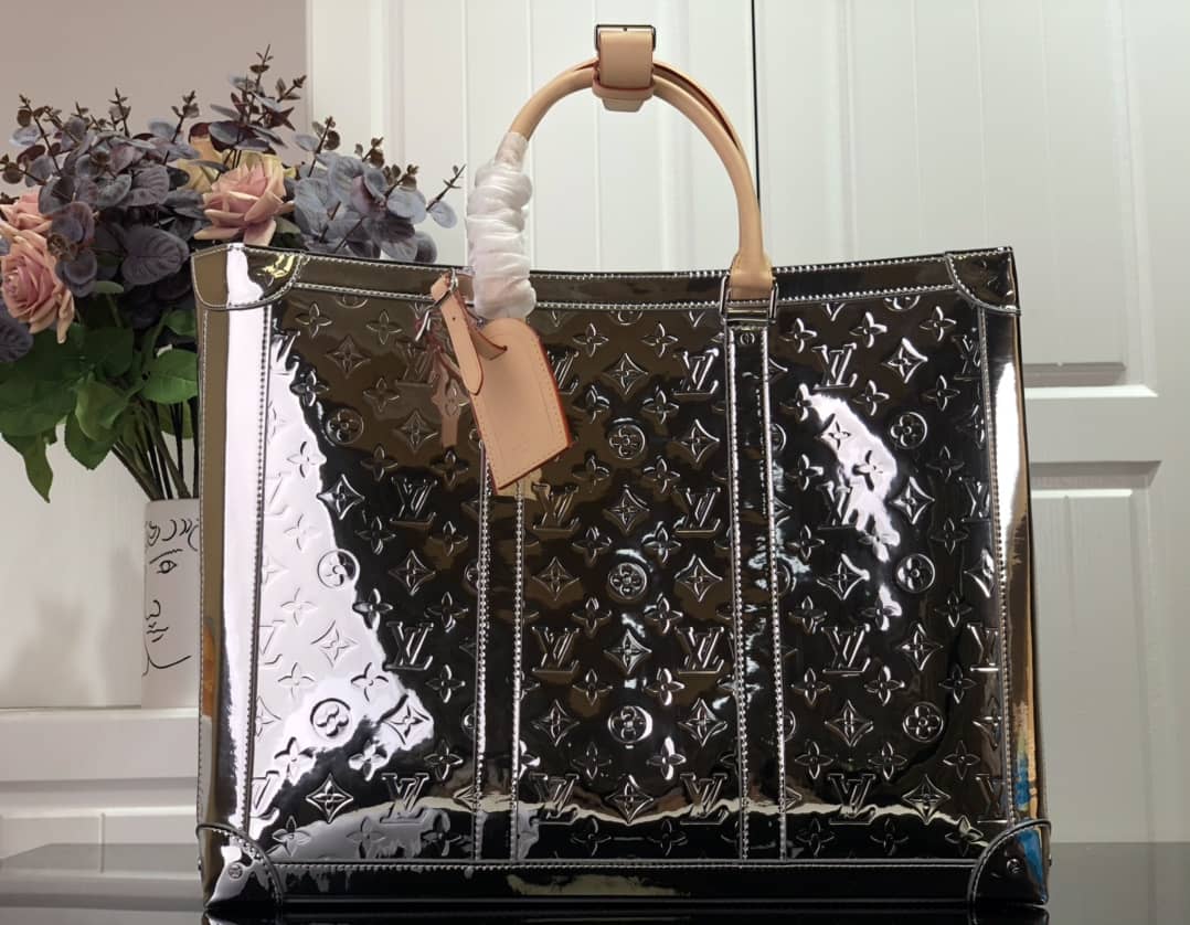 Louis Vuitton Monogram Mirror Coated Sac Plat Bag Replica M46121