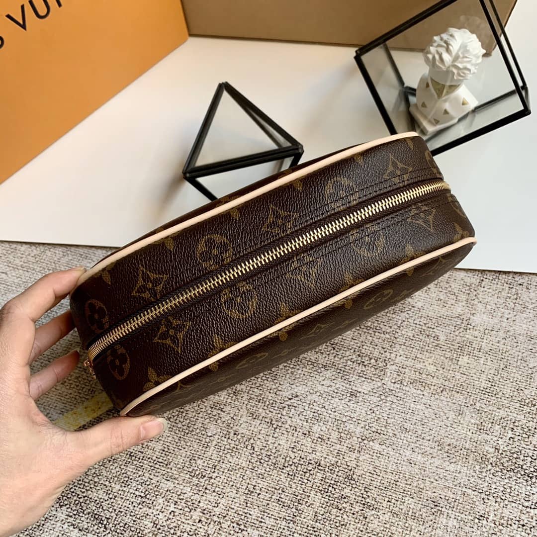 Louis Vuitton Monogram Canvas Toiletry Bag Replica M47527