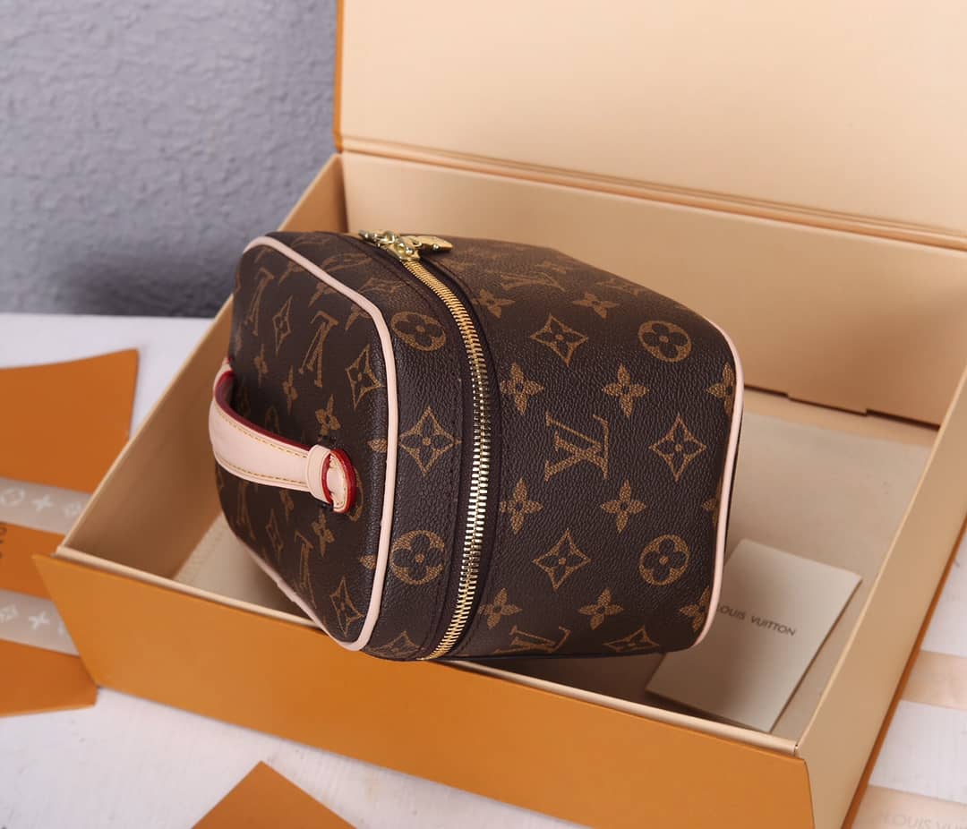Louis Vuitton Monogram Canvas Nice Mini Beauty Case Replica M44495