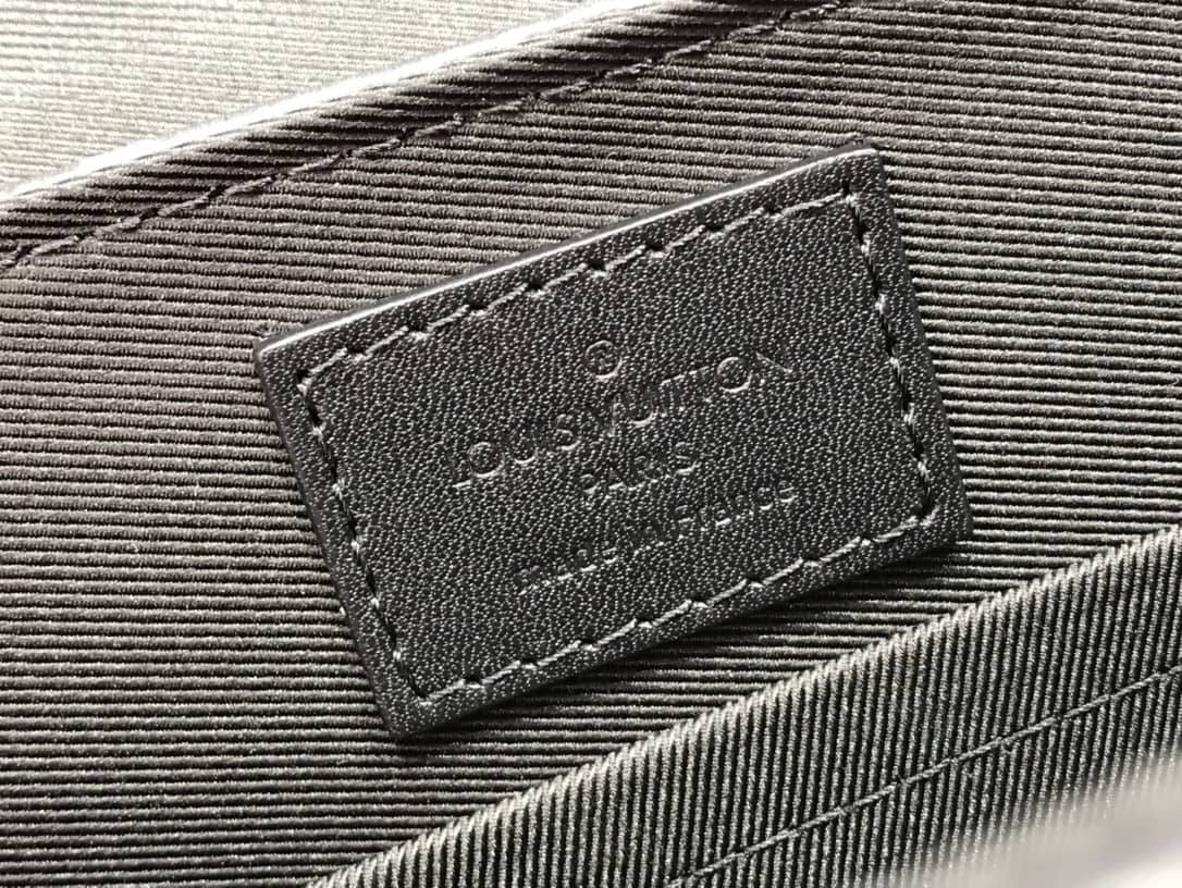 Louis Vuitton Monogram Eclipse Coated Canvas Trunk Messenger Bag Replica M45727