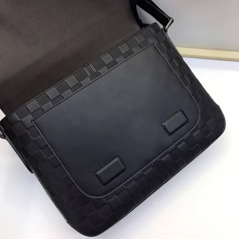 Louis Vuitton Damier Infini District PM Mens Shoulder Bag Replica N41286