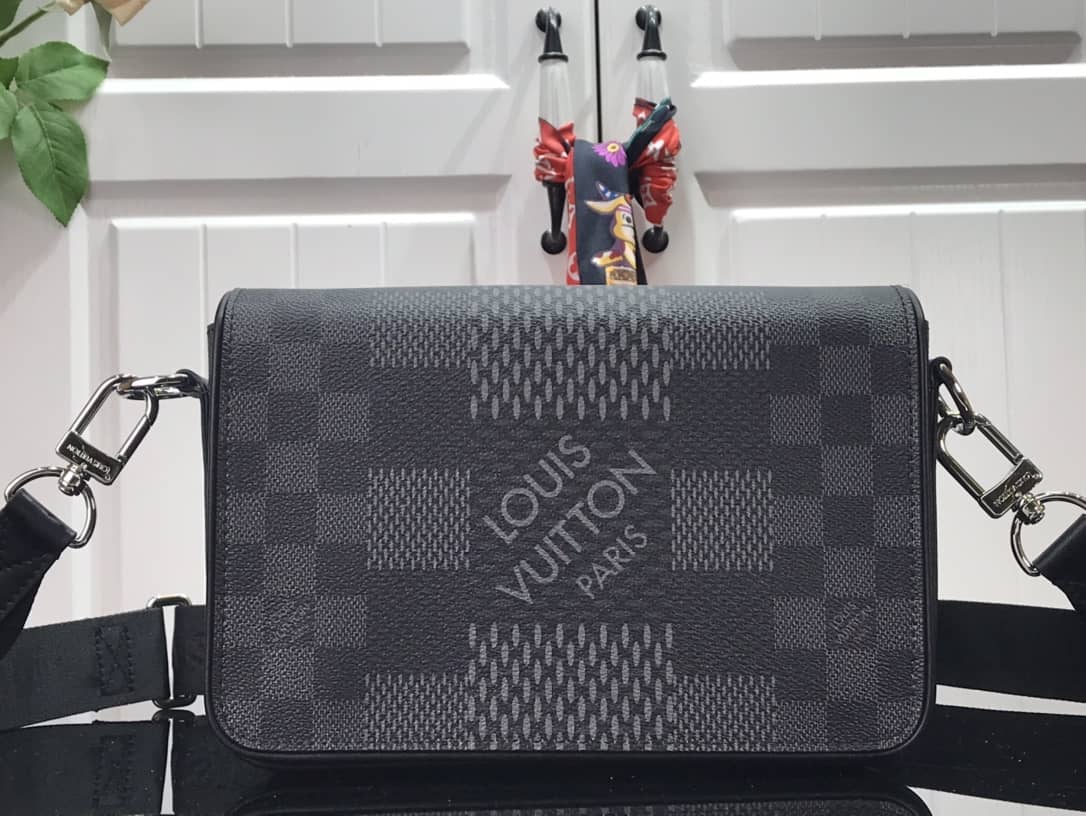 Louis Vuitton Studio Damier Messenger Bag Replica Black N50013