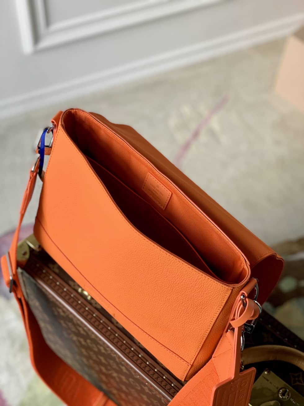 Louis Vuitton Aerogram Calfskin M59327 Orange Replica Messenger Bag