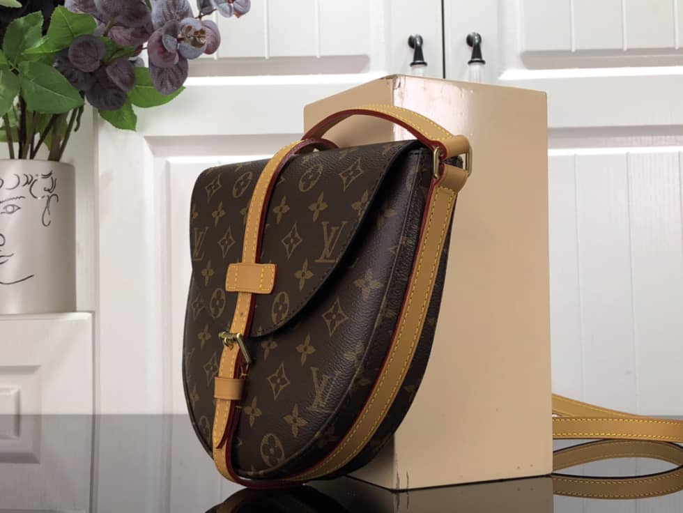 Louis Vuitton Monogram Chantilly MM M51233 Replica Crossbody Bag