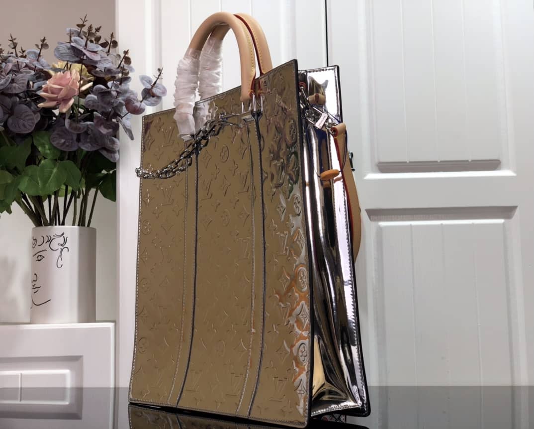 Louis Vuitton Sac Plat Monogram Mirror Coated Shoulder Bag Replica Silver M45884