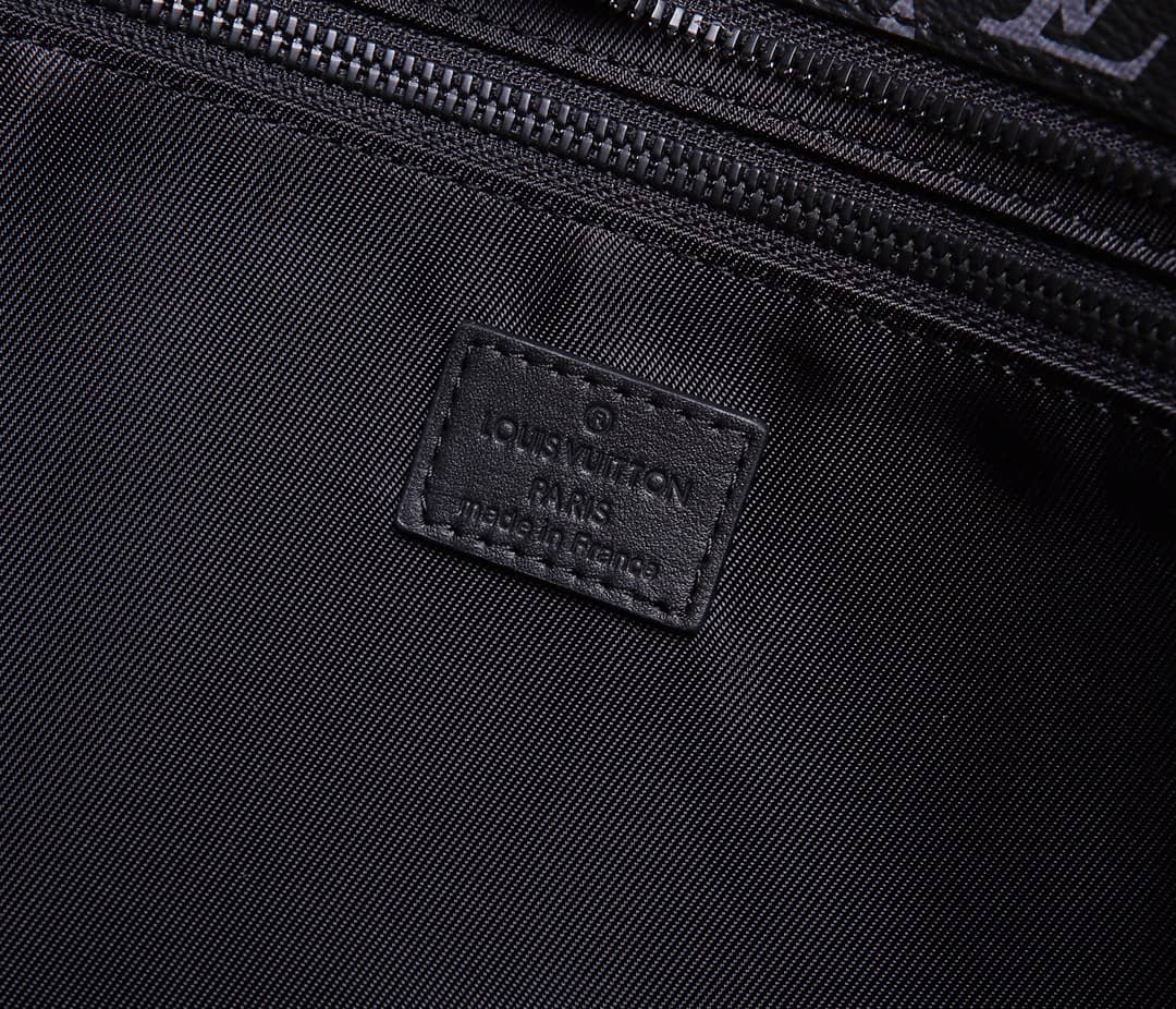 Louis Vuitton Sac Plat Horizontal Zipper Replica Shoulder Bag M45265