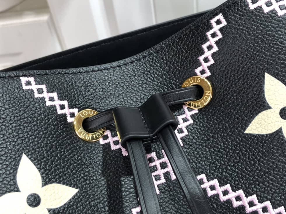 Louis Vuitton NeoNoe MM Black M46023 Replica Bucket Bag
