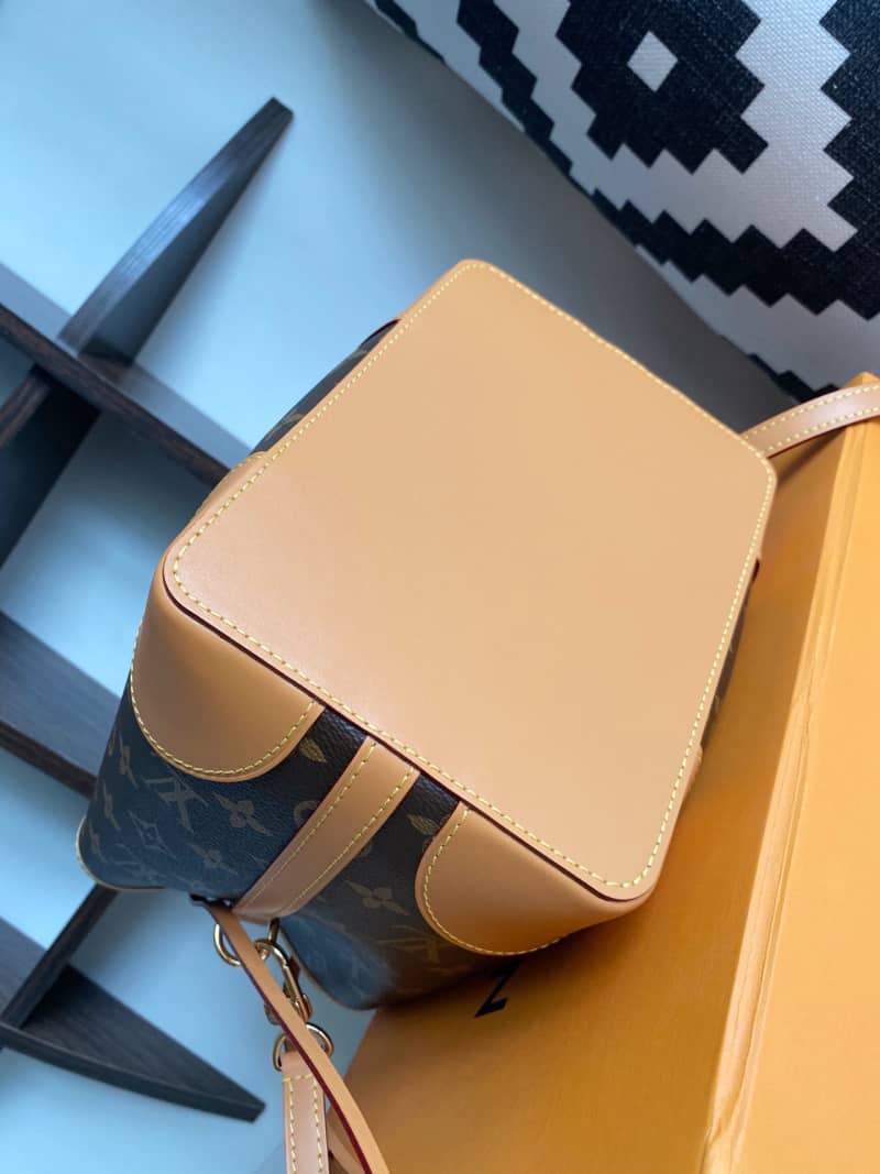 Louis Vuitton Monogram Canvas Replica Bucket Bag M45550