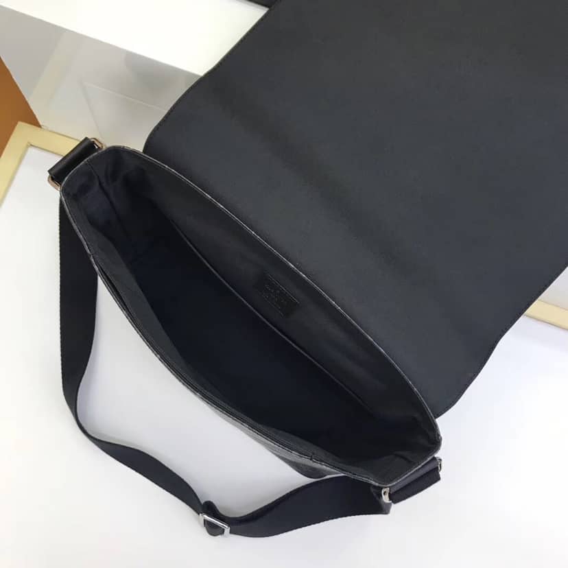 Louis Vuitton District MM Monogram Replica Messenger Bag M44001