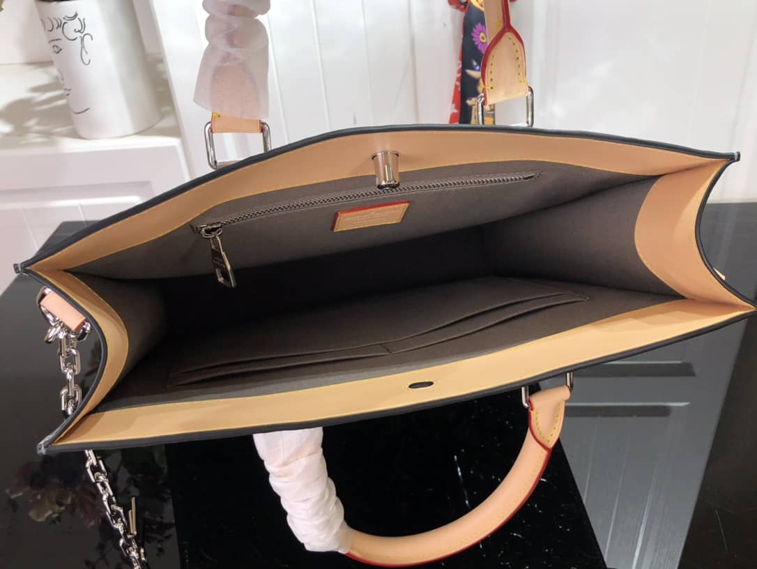 Louis Vuitton Sac Plat Monogram Mirror Coated Shoulder Bag Replica Silver M45884