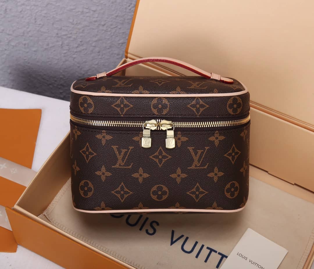 Louis Vuitton Monogram Canvas Nice Mini Beauty Case Replica M44495