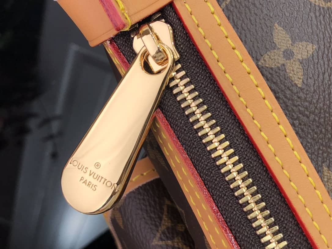 Louis Vuitton Tikal GM Monogram Shoulder Bag Replica M40077