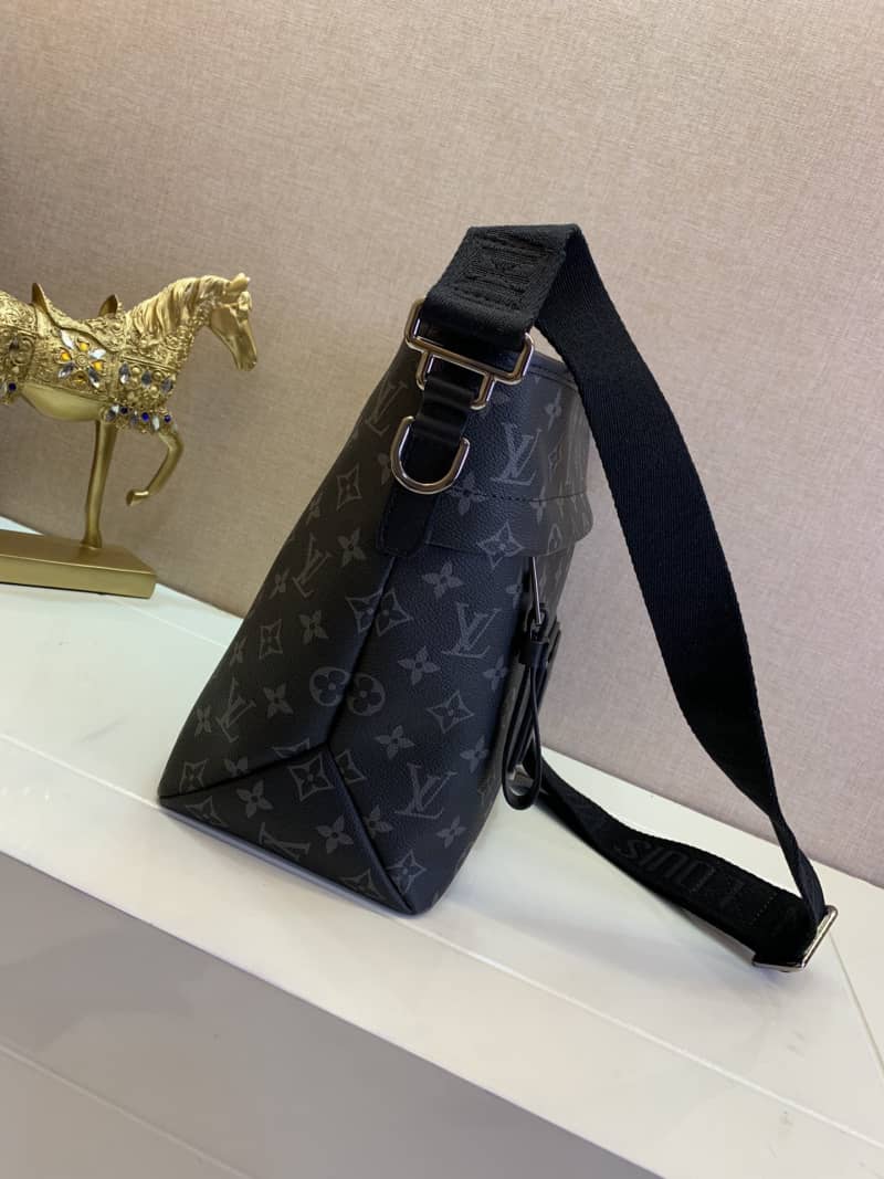 Louis Vuitton Besace Zippée Monogram Canvas Bag Replica M45216