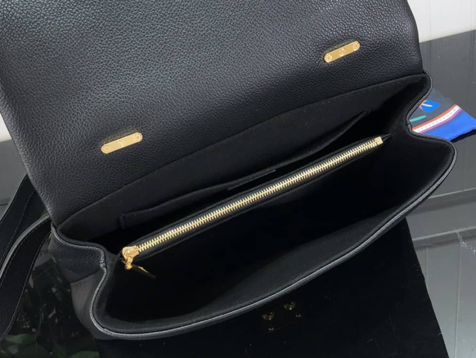 Louis Vuitton Monogram Empreinte Madeleine MM M45976 Replica Shoulder Bag