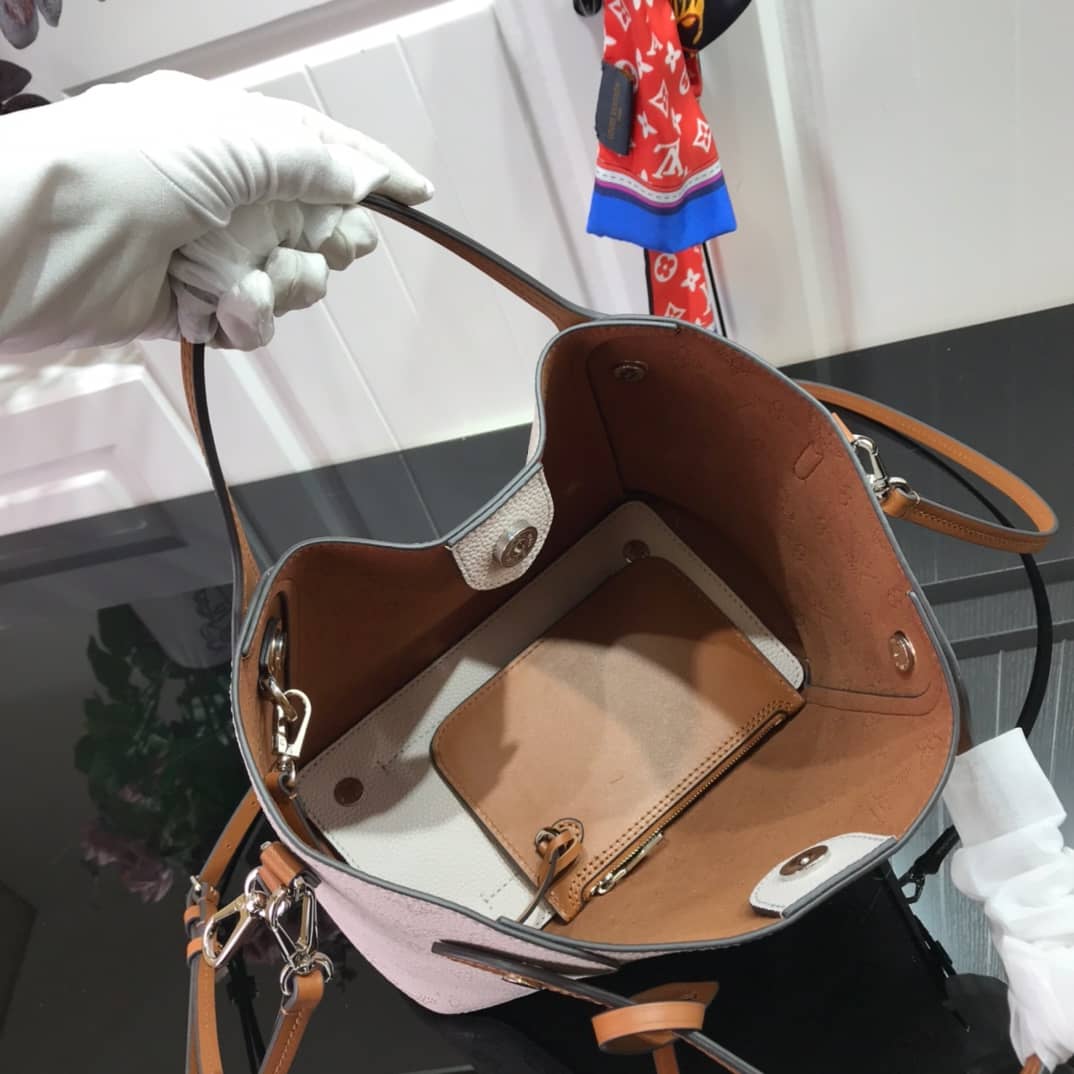 Louis Vuitton Mahina Hina PM Leather Tote Replica White M54353