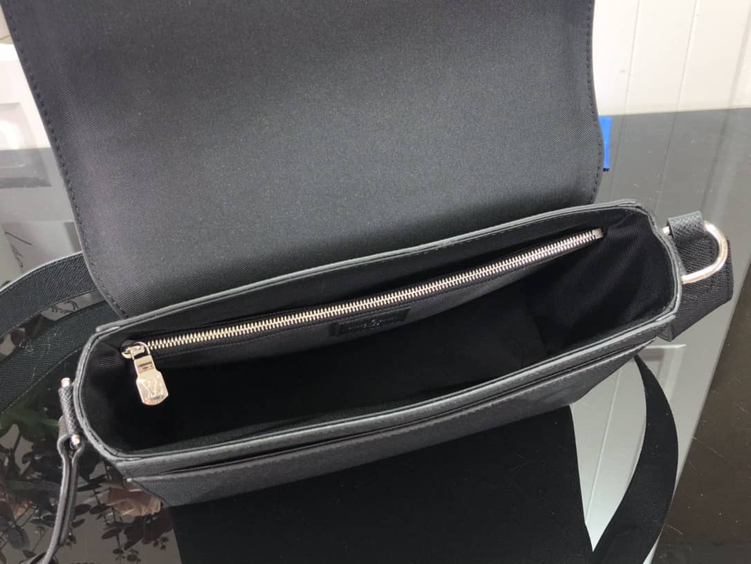 Louis Vuitton New Flap Taiga Cowhide Leather Replica Messenger Bag M30807