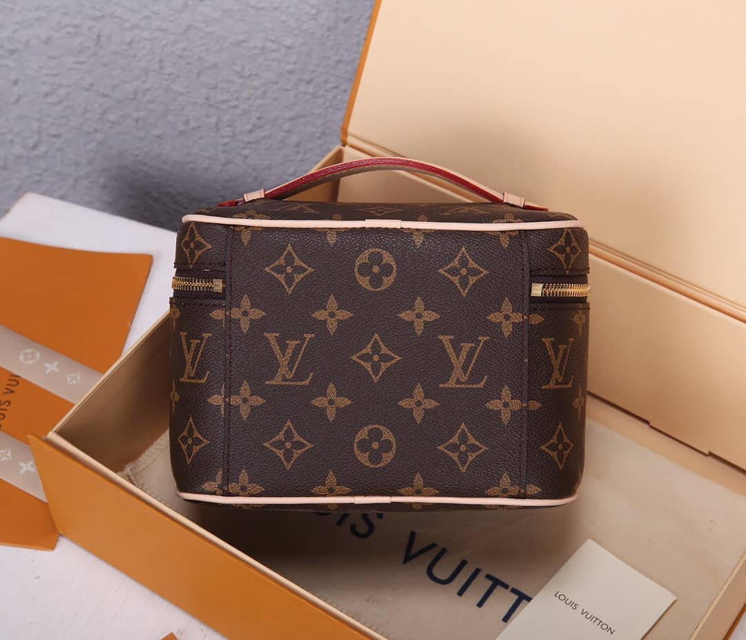 Louis Vuitton Monogram Canvas Nice Mini Beauty Case Replica M44495