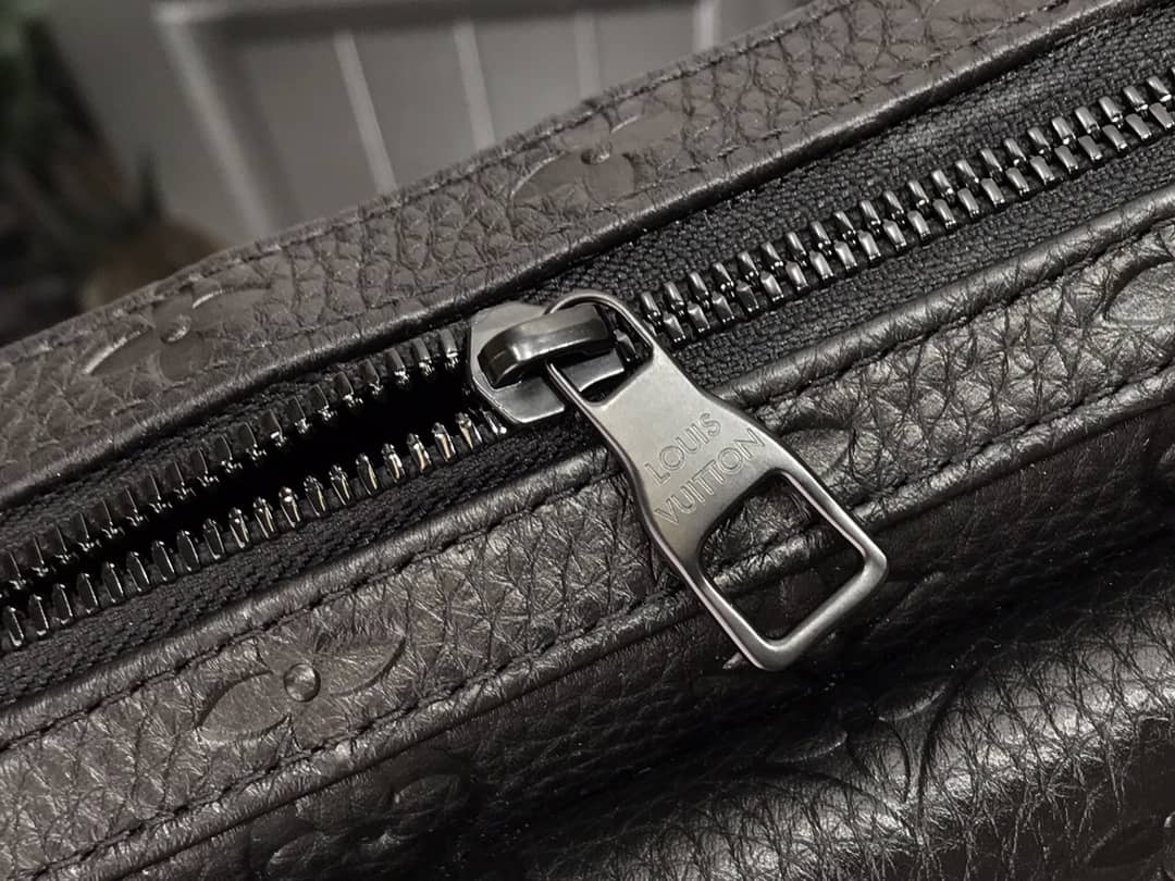 Louis Vuitton Steamer Taurillon Monogram Messenger Bag Replica M57307