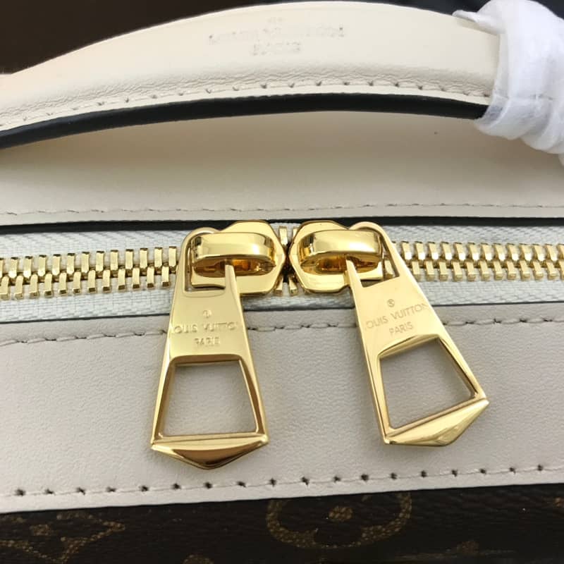 Louis Vuitton Saintonge Monogram Canvas Replica Shoulder Bag White M43557