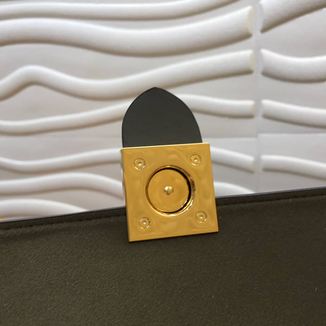 Louis Vuitton Locky BB 2way Replica Crossbody Bag M44797