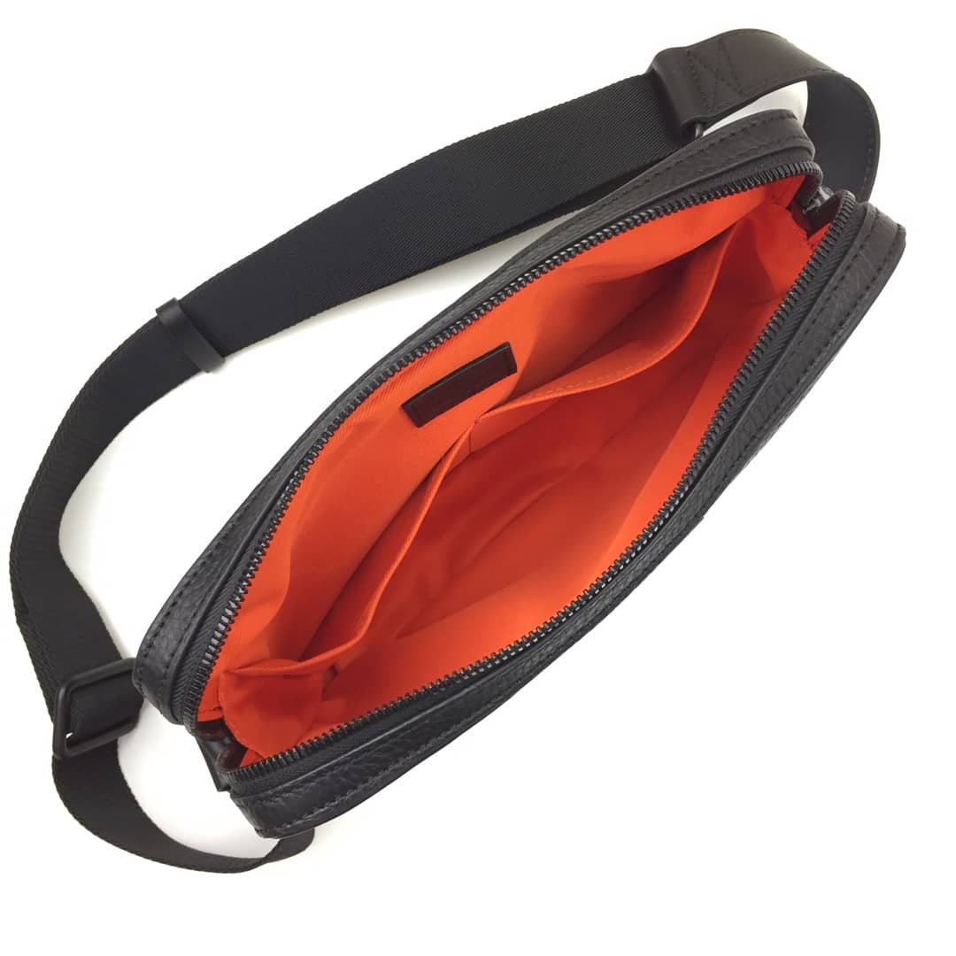 Louis Vuitton Alpha Taurillon Leather Messenger Bag Replica M52767