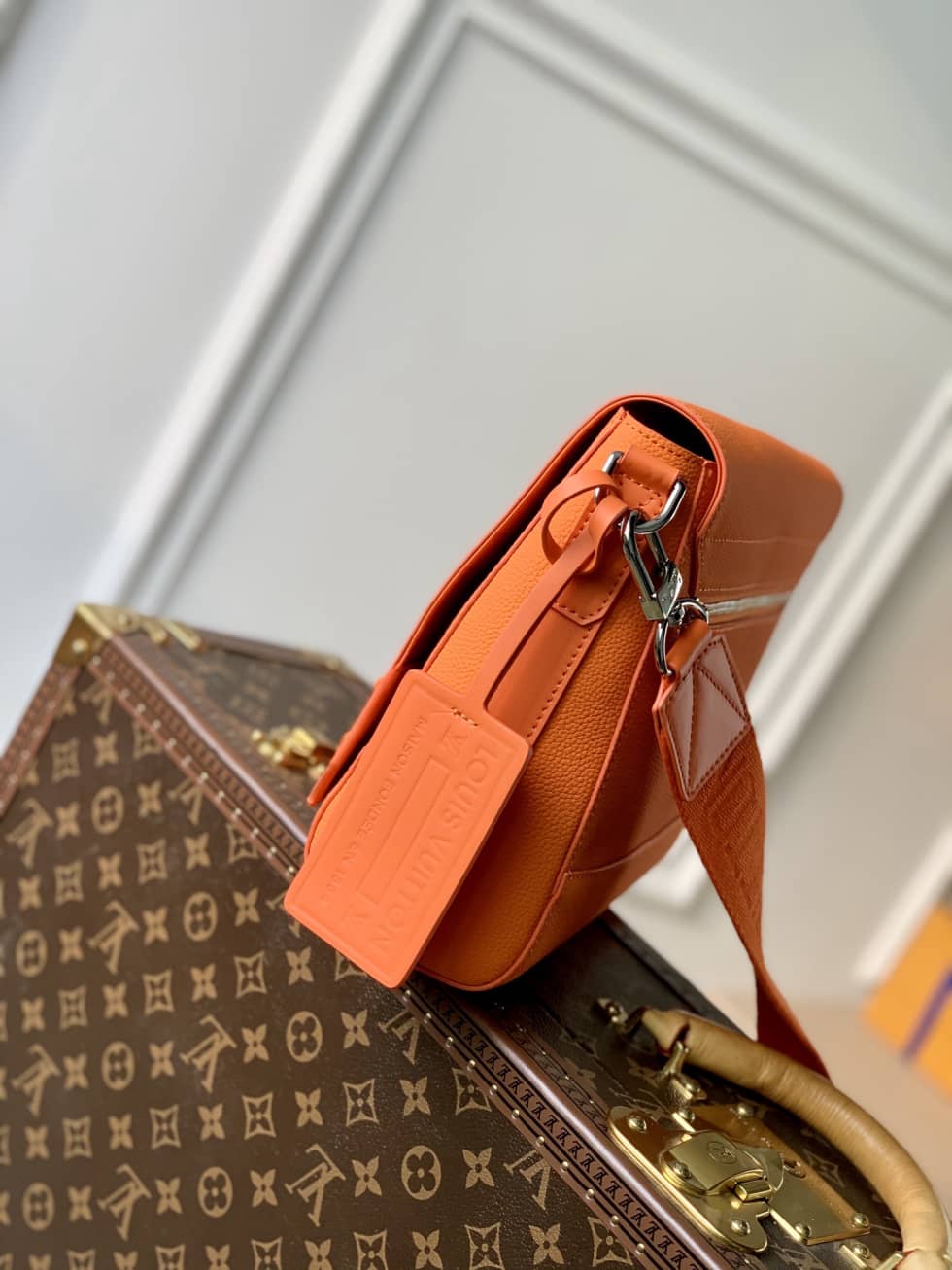 Louis Vuitton Aerogram Calfskin M59327 Orange Replica Messenger Bag
