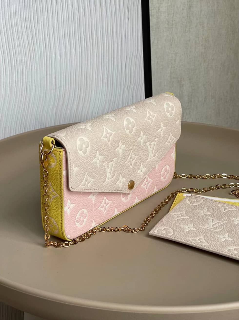 Louis Vuitton Pochette Felicie Monogram Empreinte Pink Beige M81359 Replica