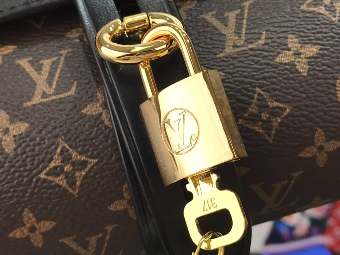 Louis Vuitton Replica Glasses Case Epi Monogram Black M43903