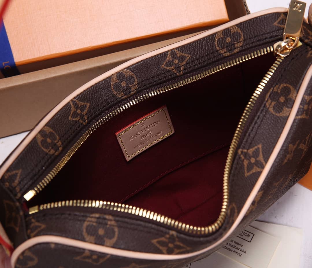 Louis Vuitton Monogram Croissant GM Replica Shoulder Bag M51511