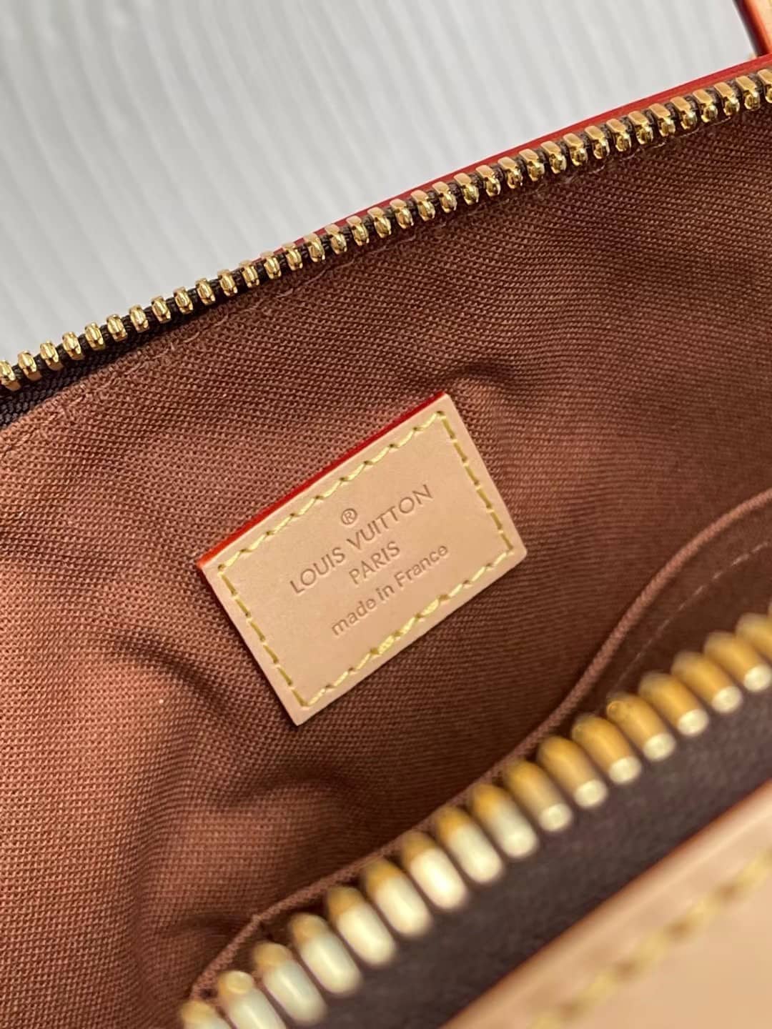 Louis Vuitton Monogram Tivoli GM M40144 Replica Shoulder Bag
