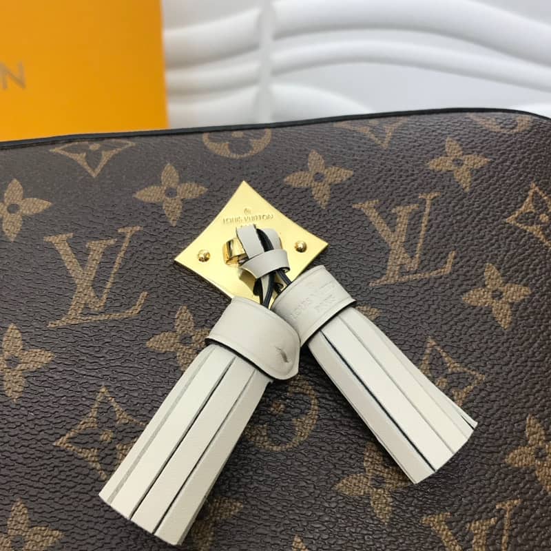 Louis Vuitton Saintonge Monogram Canvas Replica Shoulder Bag White M43557