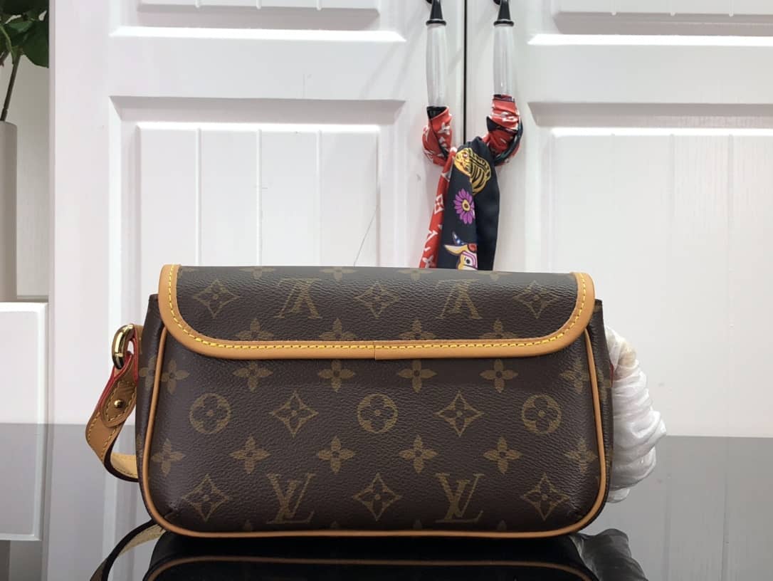Louis Vuitton Dupe Purses Tikal PM Monogram Canvas M40078
