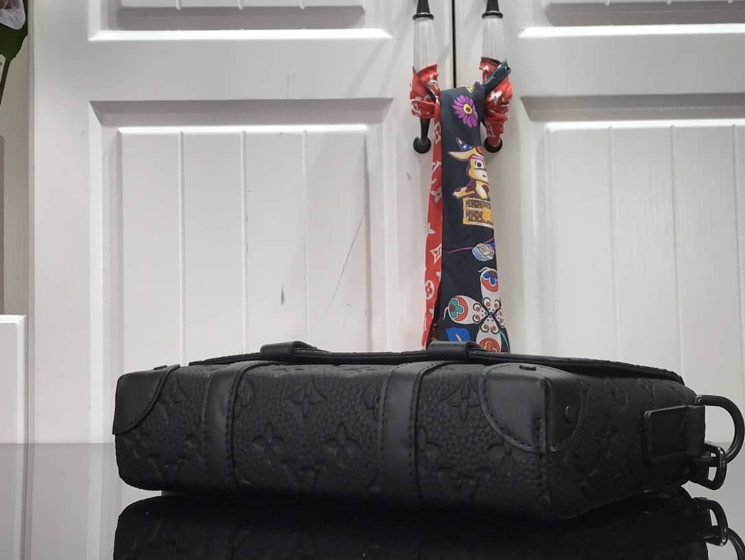 Louis Vuitton Taurillon Monogram Leather Trunk Messenger Bag Replica M57726