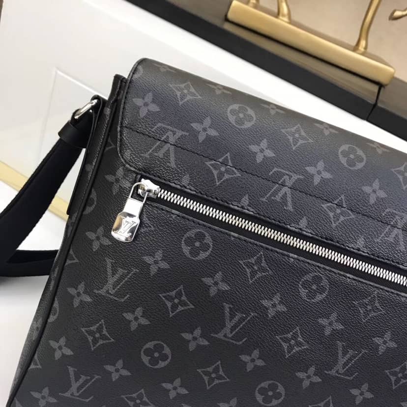 Louis Vuitton District MM Monogram Replica Messenger Bag M44001