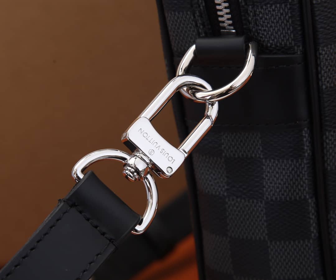 Louis Vuitton Porte Documents Voyage PM Bag Replica N41478