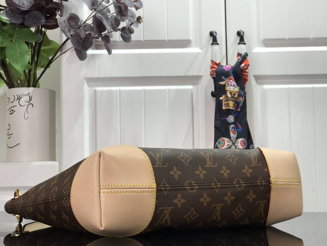 Louis Vuitton Berri PM Monogram Canvas Shoulder Bag Replica M41623