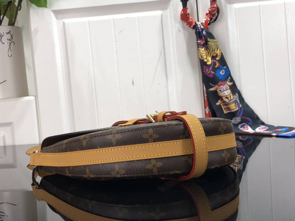 Louis Vuitton Monogram Chantilly MM M51233 Replica Crossbody Bag