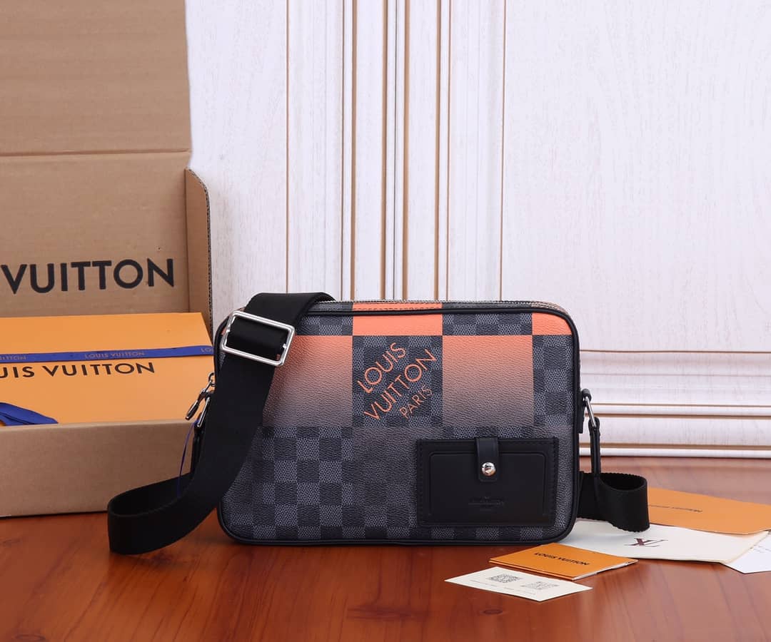 Louis Vuitton Damier Graphite Giant Messenger Bag Replica N40421