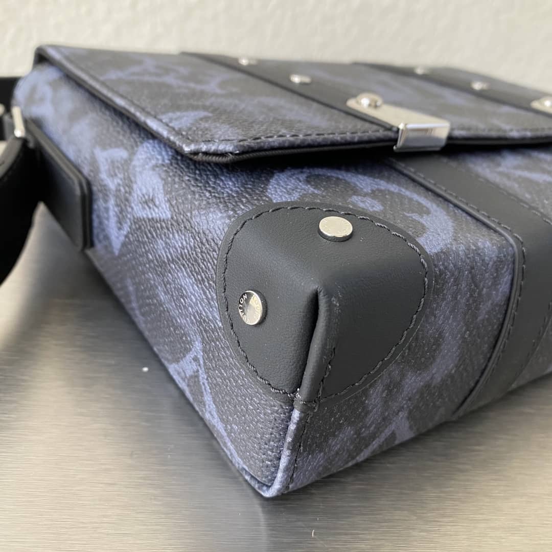 Louis Vuitton Trunk Monogram Messenger Bag Replica Blue M57282